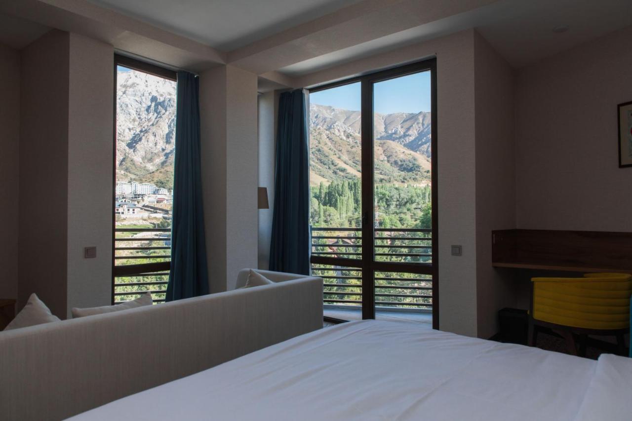Archazor Mountain Resort Chimgan Exteriör bild