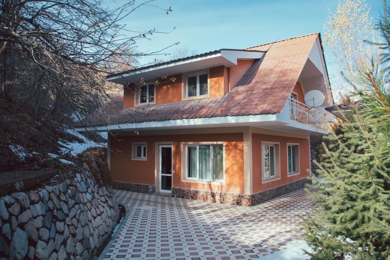 Archazor Mountain Resort Chimgan Exteriör bild